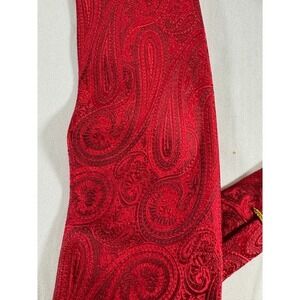 Countess Mara Mens Red Paisley Silk Necktie Hand Made Jacquard Formal Tie